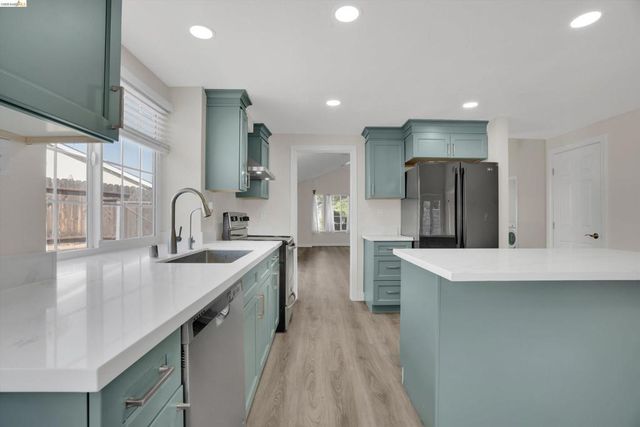 2921 Honeysuckle Cir, Antioch, CA 94531