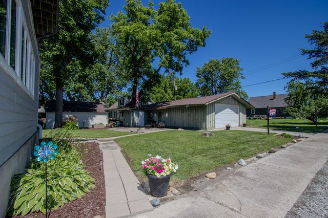 401 Fourth Street, Wheeler, IN 46393