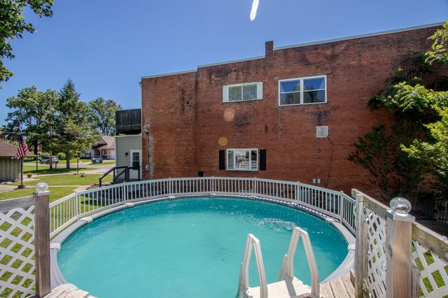 401 Fourth Street, Wheeler, IN 46393