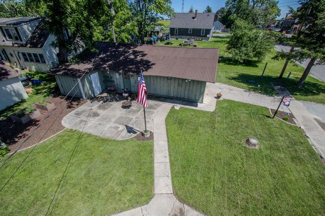 401 Fourth Street, Wheeler, IN 46393