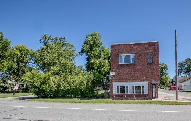 401 Fourth Street, Wheeler, IN 46393