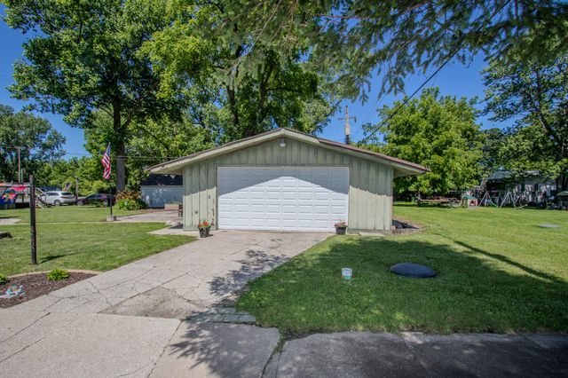 401 Fourth Street, Wheeler, IN 46393