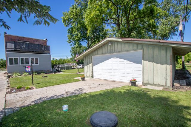 401 Fourth Street, Wheeler, IN 46393