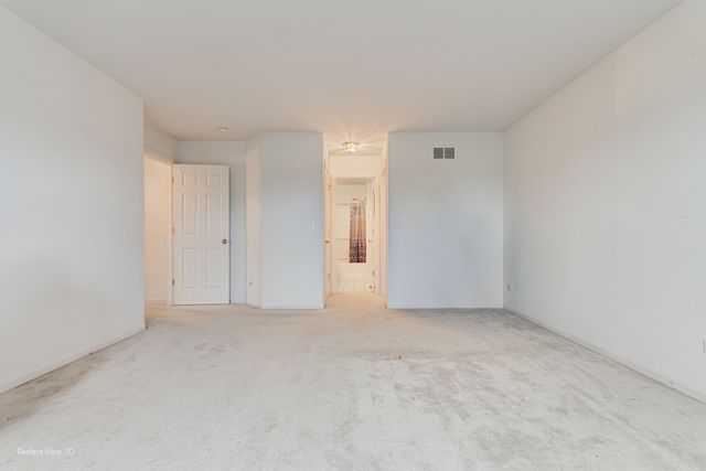 2420 Vivaldi Street, Woodstock, IL 60098