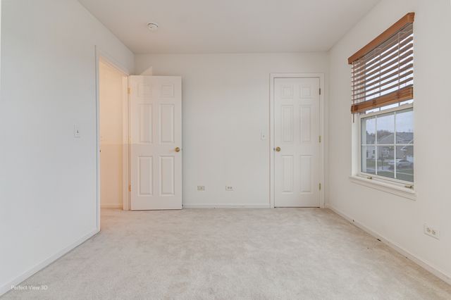 2420 Vivaldi Street, Woodstock, IL 60098