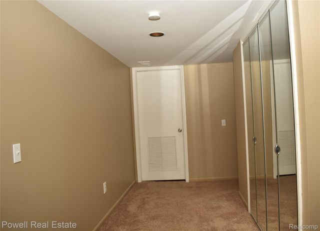 21054 Boulder Circle, Northville, MI 48167