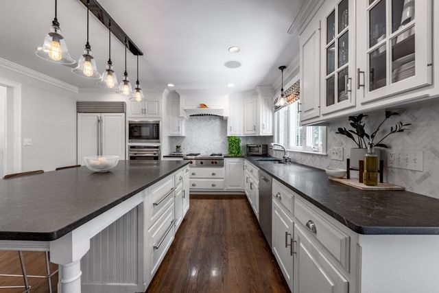 15 Hawthorn Avenue, Needham, MA 02492