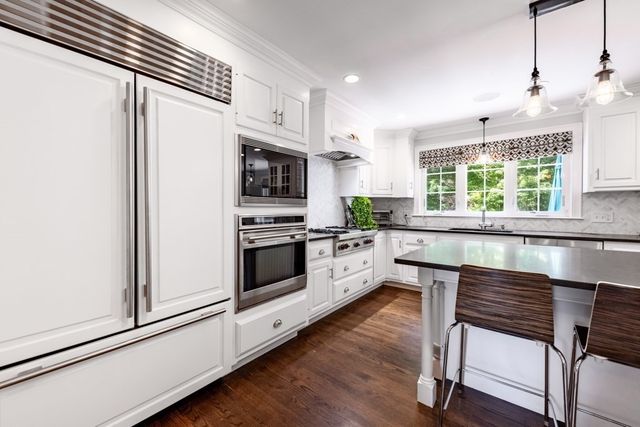 15 Hawthorn Avenue, Needham, MA 02492
