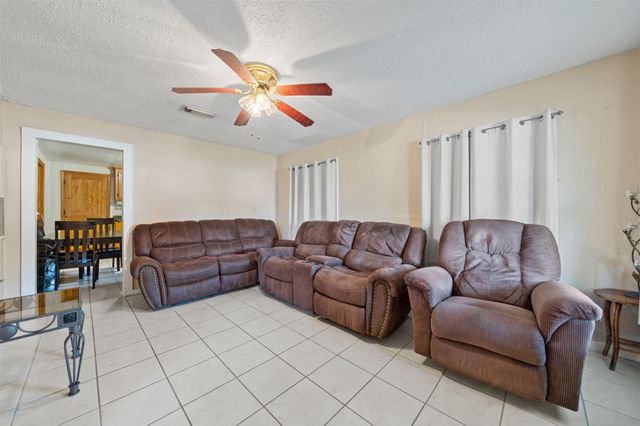 205 Smith Street, Cleveland, TX 77327