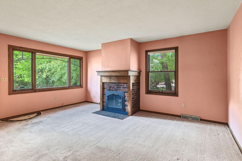 1677 Burns Avenue, Saint Paul, MN 55106 — photo 4