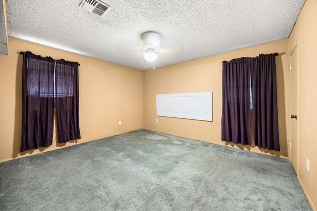 100 Crestview Street, Columbus, TX 78934