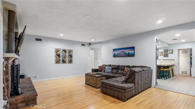 18600 Knapp Street, Northridge, CA 91324