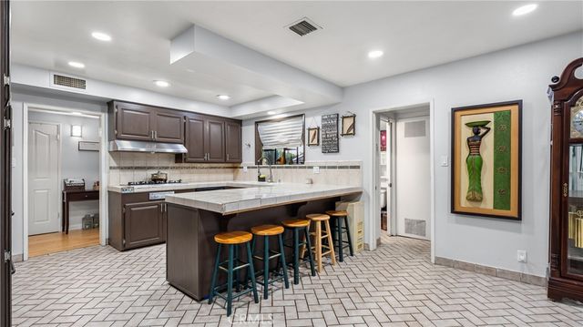 18600 Knapp Street, Northridge, CA 91324
