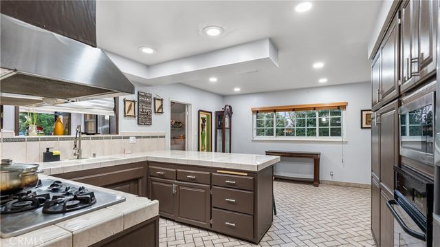 18600 Knapp Street, Northridge, CA 91324