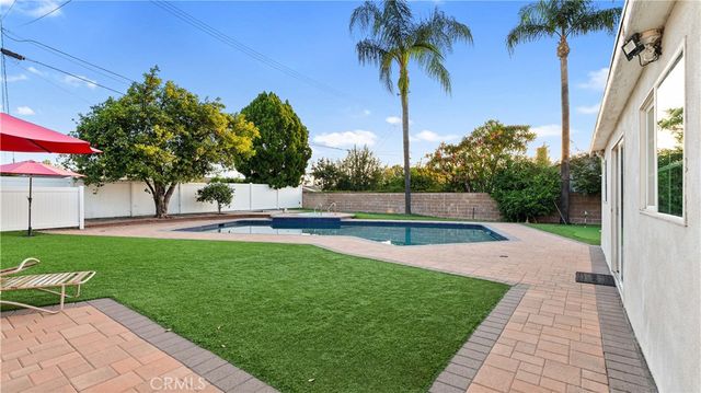 18600 Knapp Street, Northridge, CA 91324