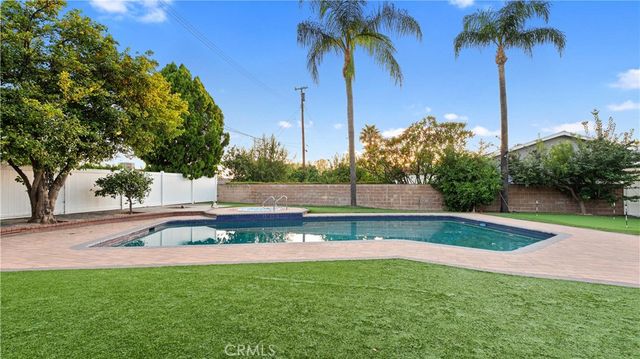 18600 Knapp Street, Northridge, CA 91324