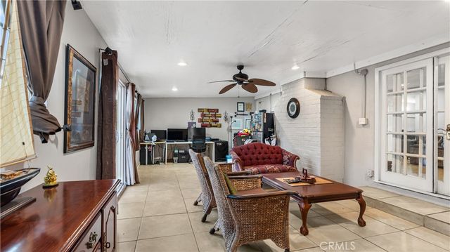 18600 Knapp Street, Northridge, CA 91324