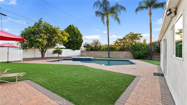 18600 Knapp Street, Northridge, CA 91324