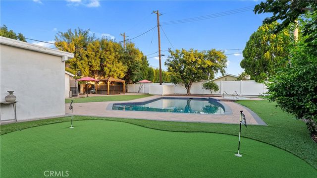 18600 Knapp Street, Northridge, CA 91324