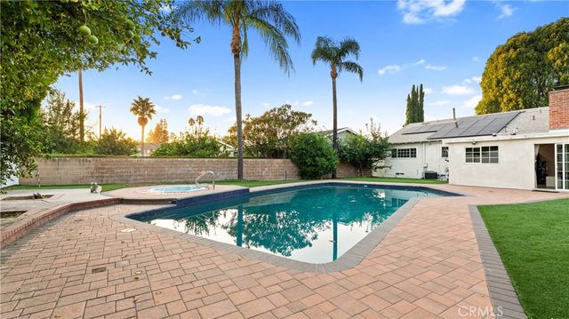 18600 Knapp Street, Northridge, CA 91324