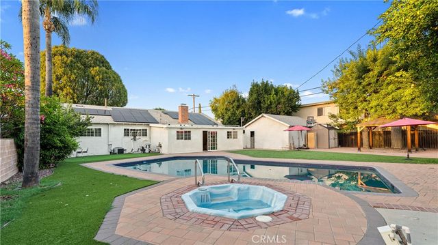 18600 Knapp Street, Northridge, CA 91324