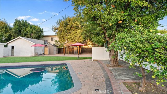 18600 Knapp Street, Northridge, CA 91324