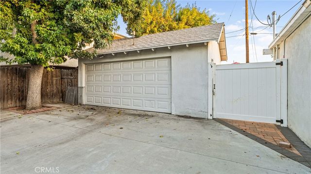 18600 Knapp Street, Northridge, CA 91324