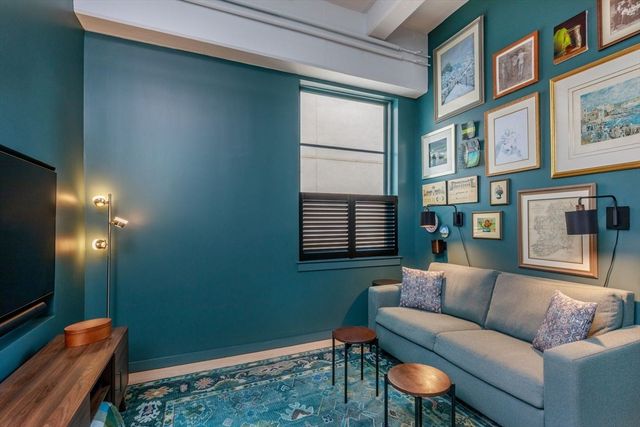 51 Lafayette 403, Salem, MA 01970