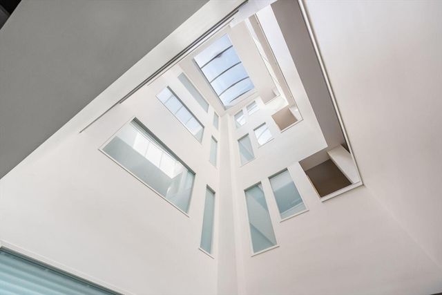 51 Lafayette 403, Salem, MA 01970