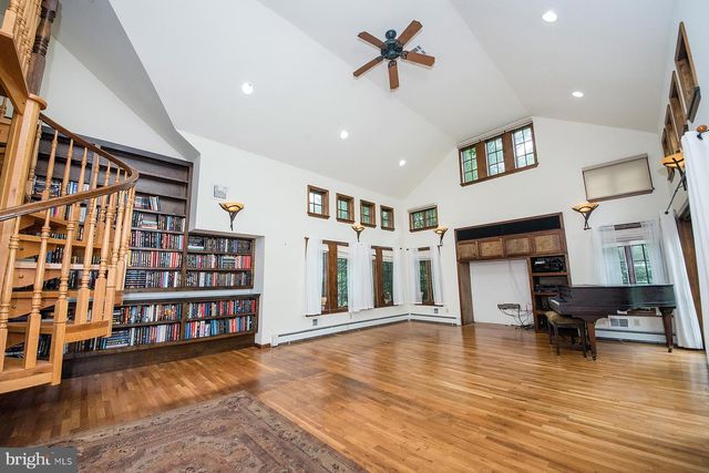 136 ELLISDALE RD, Allentown, NJ 08501