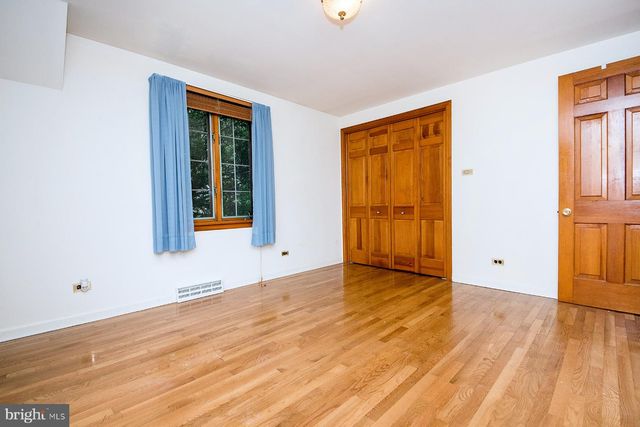 136 ELLISDALE RD, Allentown, NJ 08501