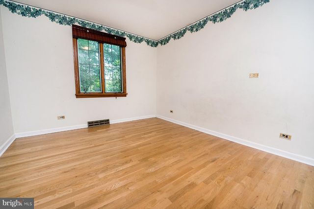 136 ELLISDALE RD, Allentown, NJ 08501