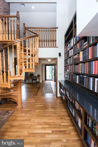 136 ELLISDALE RD, Allentown, NJ 08501