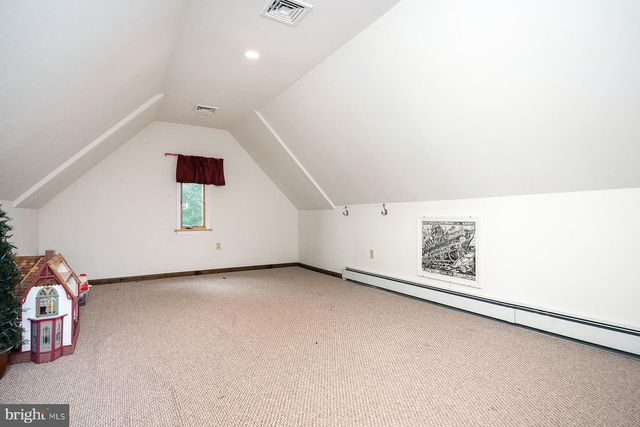 136 ELLISDALE RD, Allentown, NJ 08501