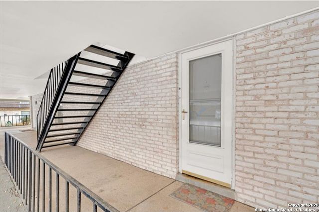 8038 Broadway Apt 123, San Antonio, TX 78209