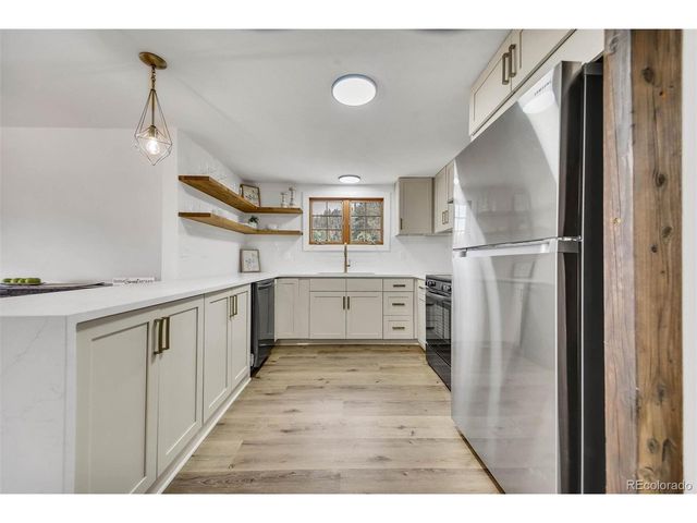 819 Hyland Dr, Evergreen, CO 80439