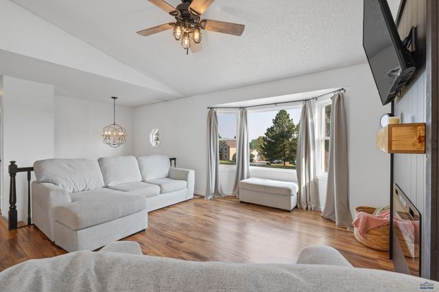4991 RAVEN CIR, Rapid City, SD 57702