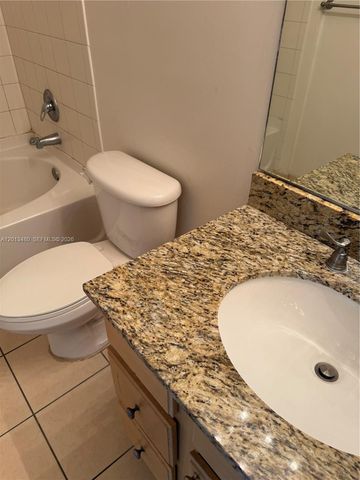 6001 SW 70th St 339, South Miami, FL 33143