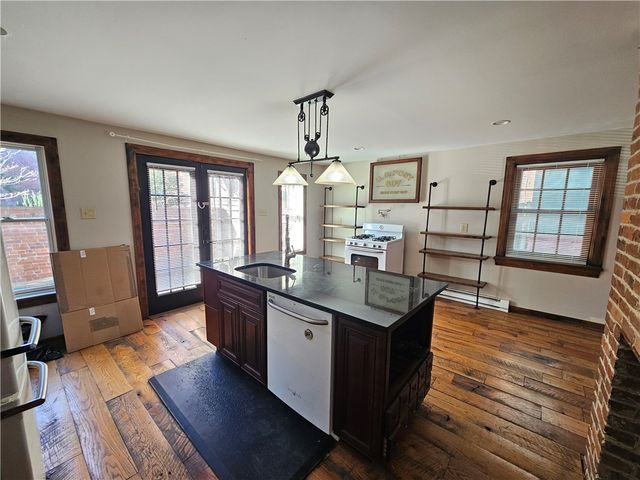 607 Middle St, Central North Side, PA 15212