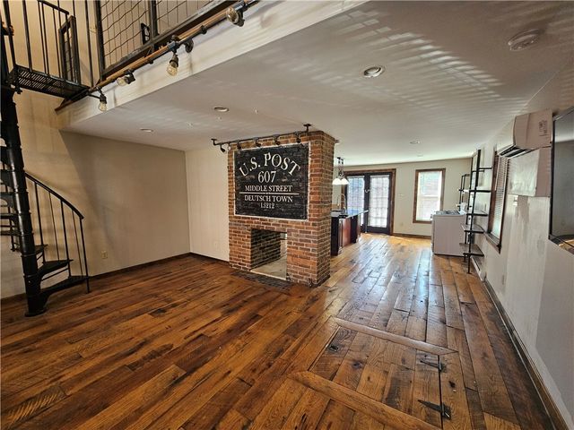 607 Middle St, Central North Side, PA 15212