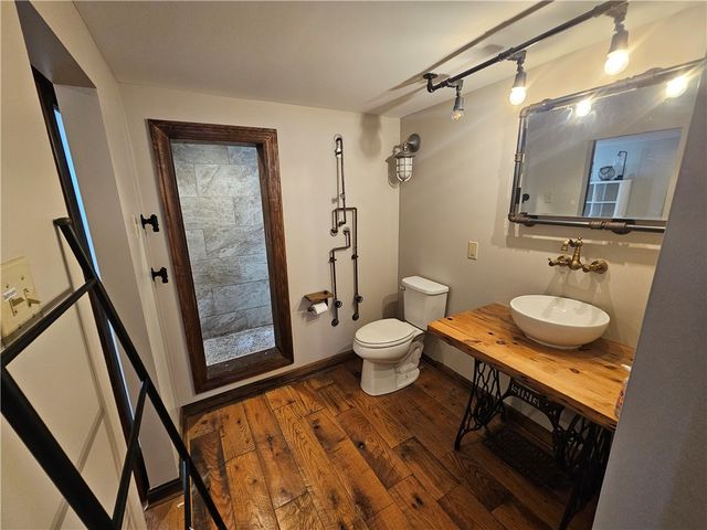 607 Middle St, Central North Side, PA 15212