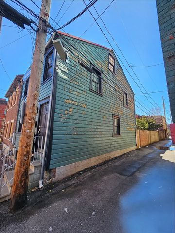 607 Middle St, Central North Side, PA 15212