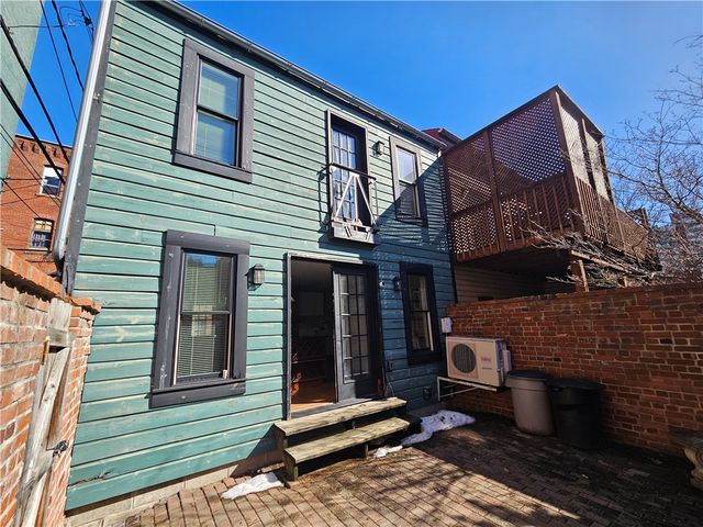 607 Middle St, Central North Side, PA 15212