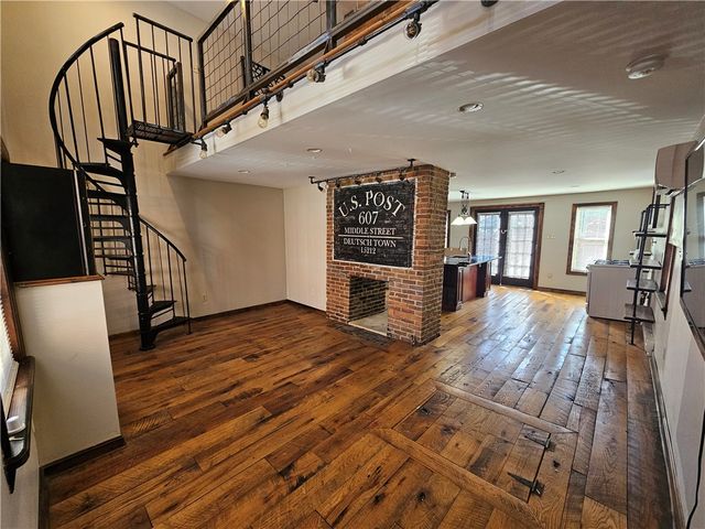 607 Middle St, Central North Side, PA 15212