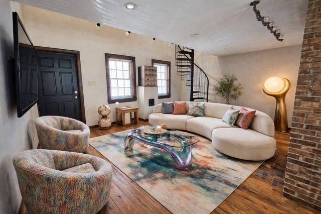 607 Middle St, Central North Side, PA 15212