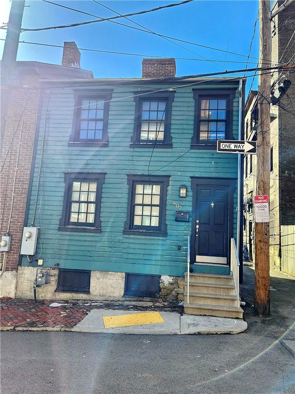 607 Middle St, Central North Side, PA 15212