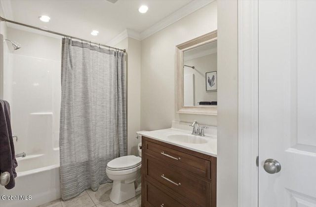 20 Silo Drive, Waterford, NY 12188