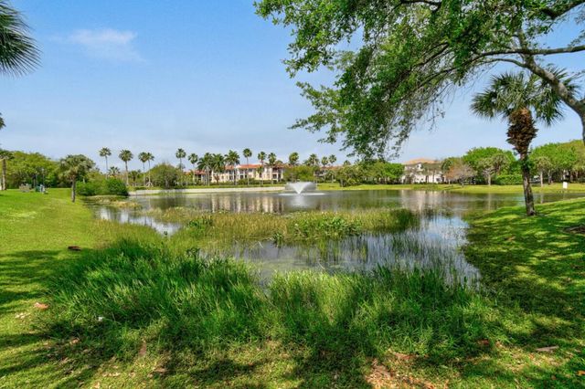 2916 Tuscany Court 104, Palm Beach Gardens, FL 33410