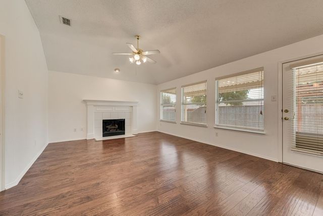 2704 Crooked Creek, Mesquite, TX 75181
