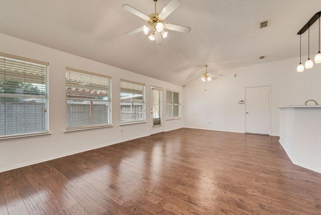 2704 Crooked Creek, Mesquite, TX 75181